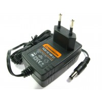 Зарядний пристрій шуруповерта Tekhmann TCD-12 HB Li